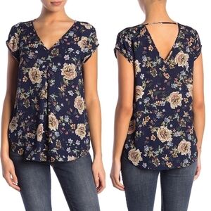 HALOGEN Double V-Neck Top